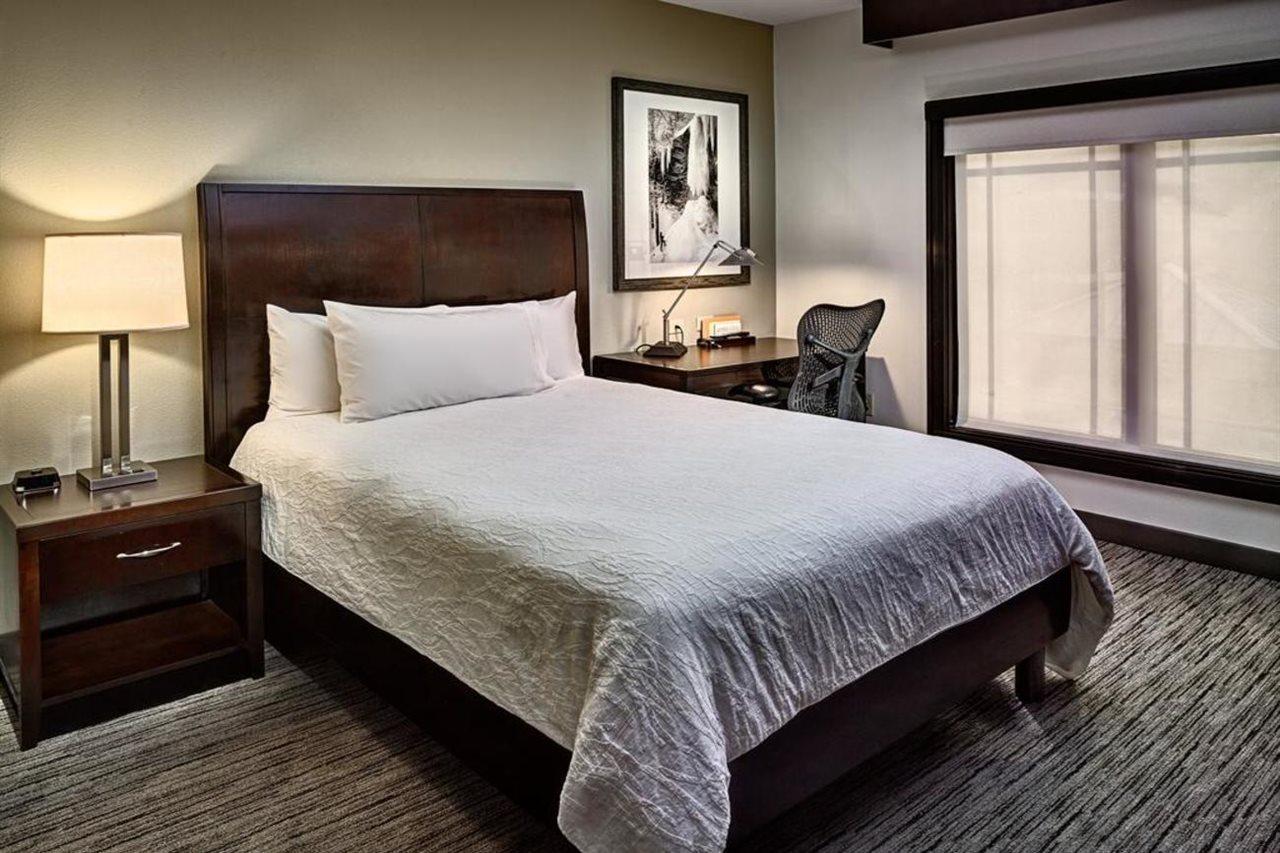 Hampton Near The Galleria Hotel 4*