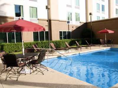 Hotel Hampton Near The Galleria Houston