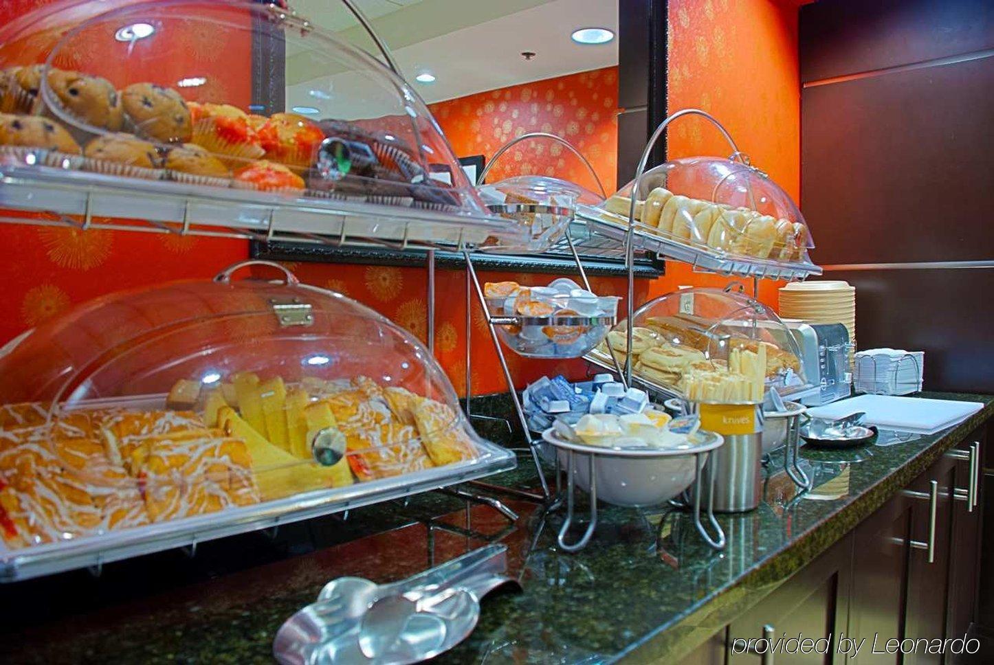 Hotel Hampton Near The Galleria Houston
