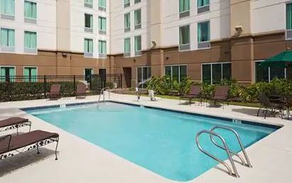 Hotel Hampton Near The Galleria 4*