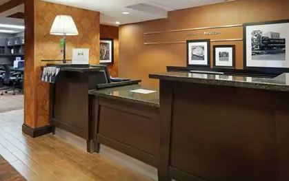 Hotel Hampton Near The Galleria